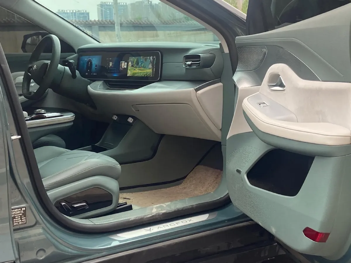 2023 ARCFOX αS BEV 93.6KWH,autocango,china used car exporter,china ev exporter,chinese used car exporter,chinese used ev exporter