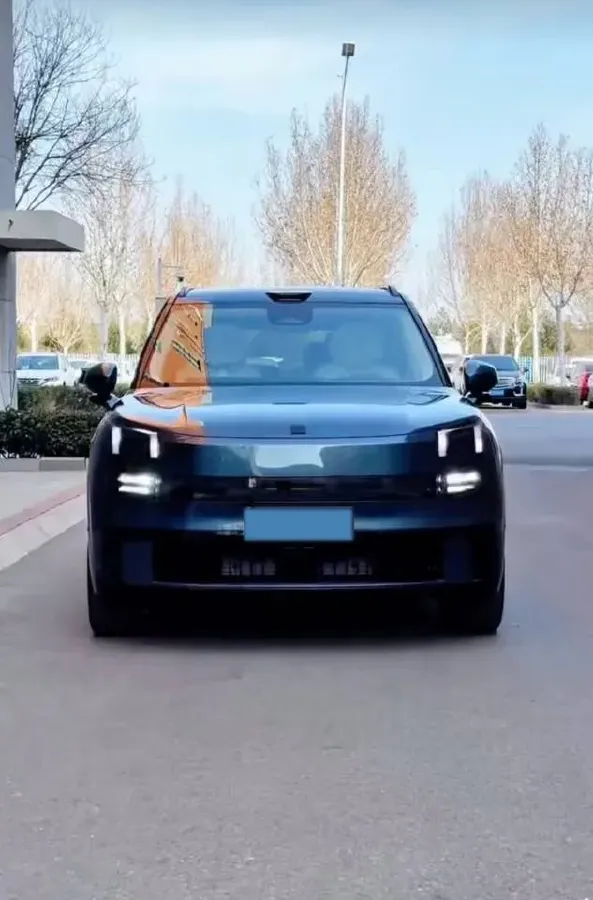 2025 LYNK&CO 900 1.5T 190HP L4 3DHT PHEV 43.3KWH,autocango,china used car exporter,china ev exporter,chinese used car exporter,chinese used ev exporter