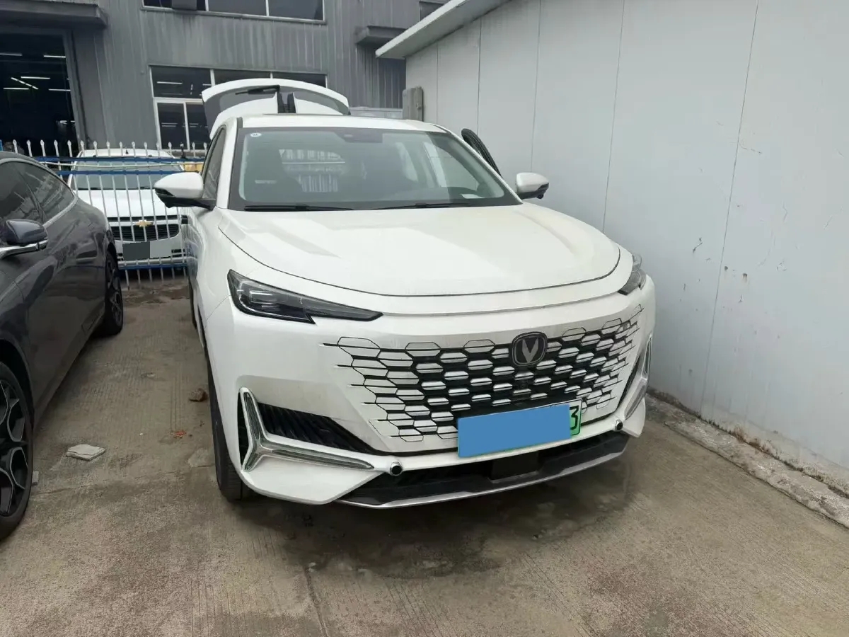 2023 ChangAn UNI-K iDD 1.5T 170HP L4 6TCT PHEV 28.39KWH,autocango,china used car exporter,china ev exporter,chinese used car exporter,chinese used ev exporter
