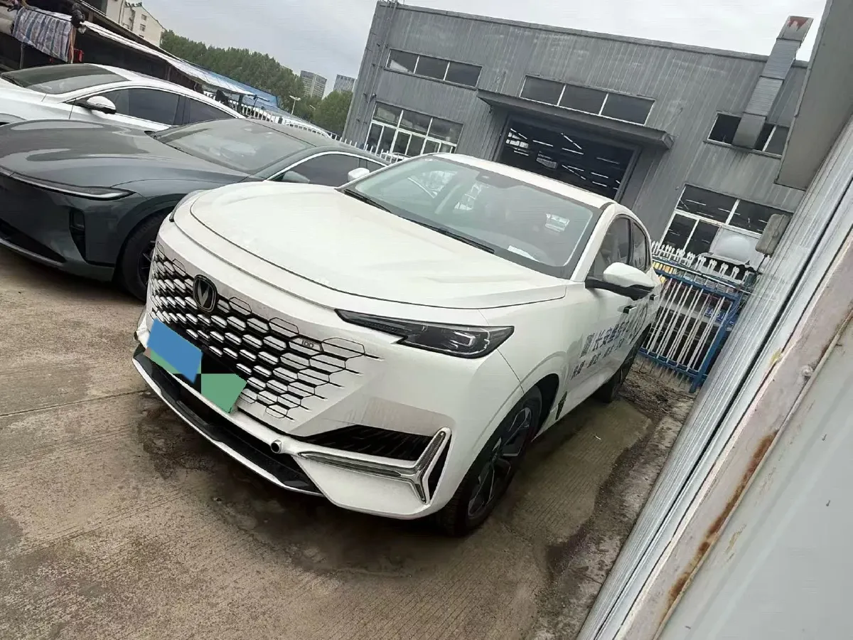 2023 ChangAn UNI-K iDD 1.5T 170HP L4 6TCT PHEV 28.39KWH,autocango,china used car exporter,china ev exporter,chinese used car exporter,chinese used ev exporter