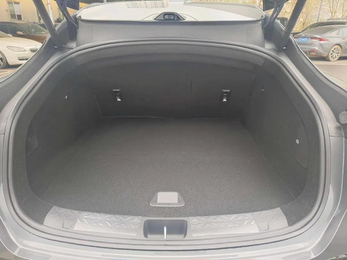 2025 Avatr 06 BEV,autocango,china used car exporter,china ev exporter,chinese used car exporter,chinese used ev exporter