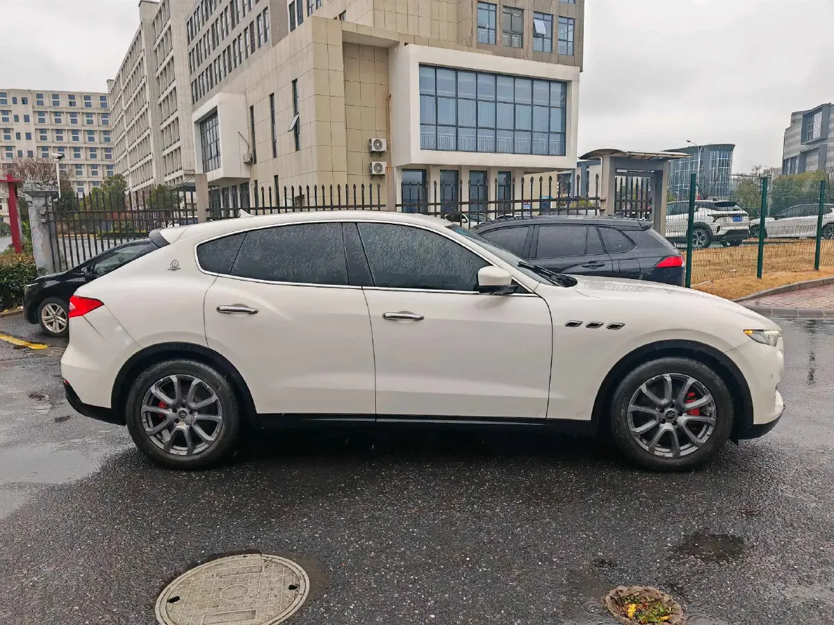 2019 Maserati Levante 3.0T 350HP V6 8AT,autocango,china used car exporter,china ev exporter,chinese used car exporter,chinese used ev exporter