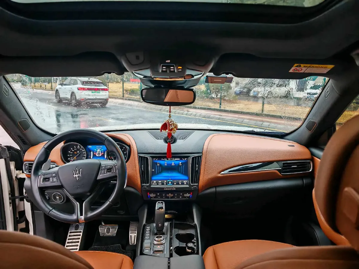 2019 Maserati Levante 3.0T 350HP V6 8AT,autocango,china used car exporter,china ev exporter,chinese used car exporter,chinese used ev exporter