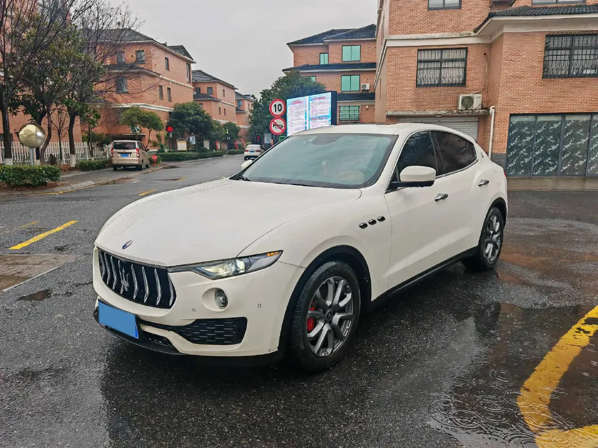 2019 Maserati Levante 3.0T 350HP V6 8AT,autocango,china used car exporter,china ev exporter,chinese used car exporter,chinese used ev exporter