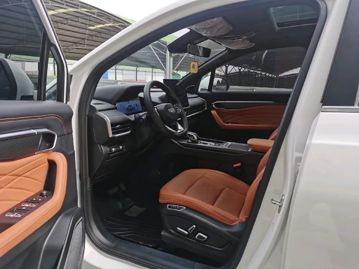 2024 Geely Okavango L 2.0T 218HP L4 7DCT,autocango,china used car exporter,china ev exporter,chinese used car exporter,chinese used ev exporter