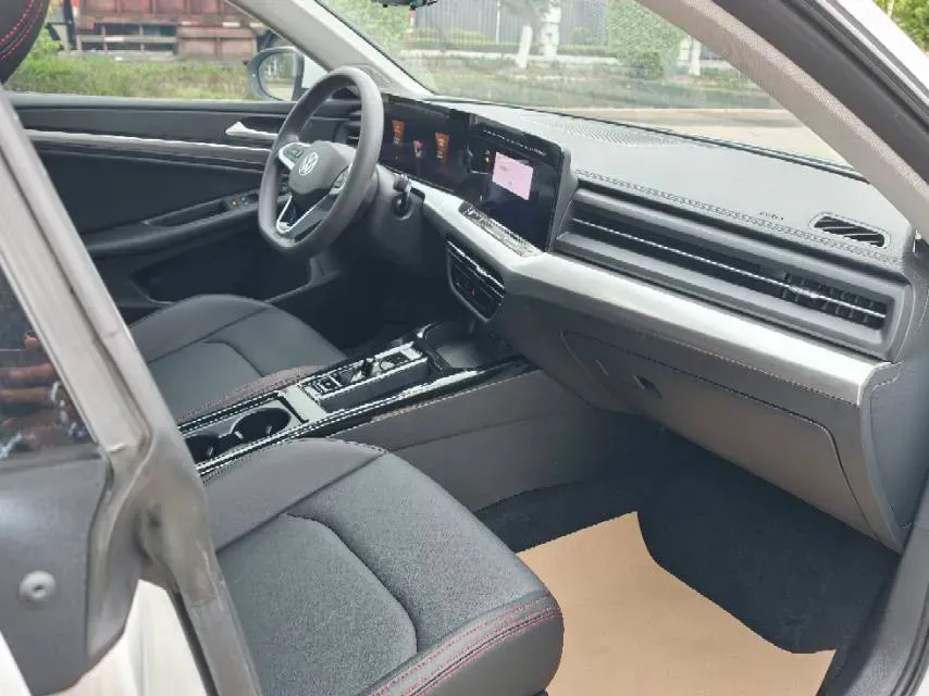 2024 Volkswagen Lamando 1.2T 116HP L4 7DCT,autocango,china used car exporter,china ev exporter,chinese used car exporter,chinese used ev exporter