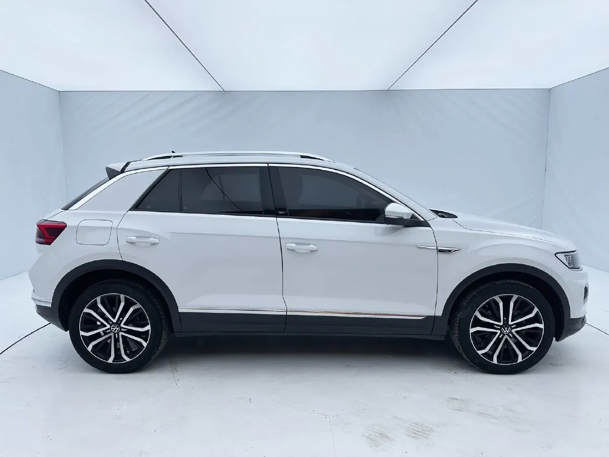 2021 Volkswagen T-Roc 1.4T 150HP L4 7DCT,autocango,china used car exporter,china ev exporter,chinese used car exporter,chinese used ev exporter