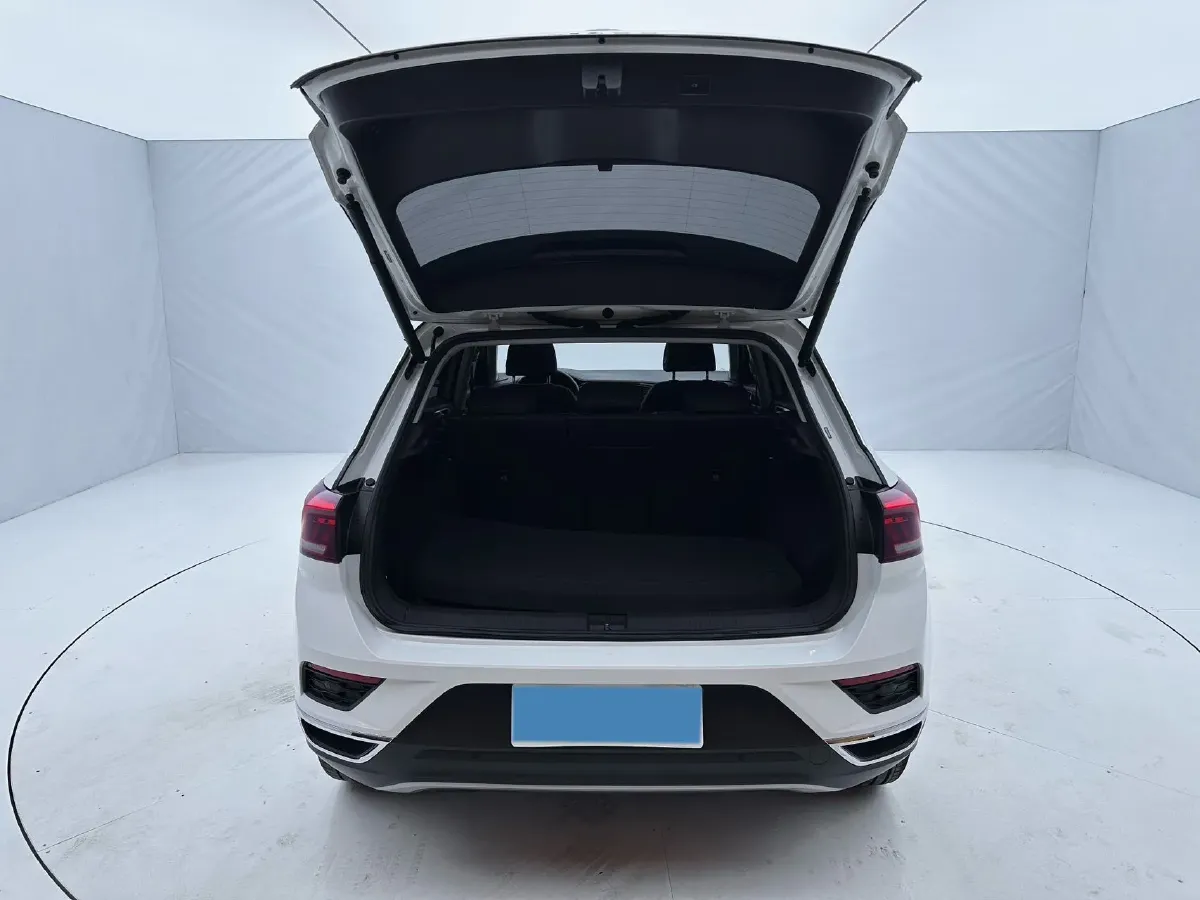 2021 Volkswagen T-Roc 1.4T 150HP L4 7DCT,autocango,china used car exporter,china ev exporter,chinese used car exporter,chinese used ev exporter
