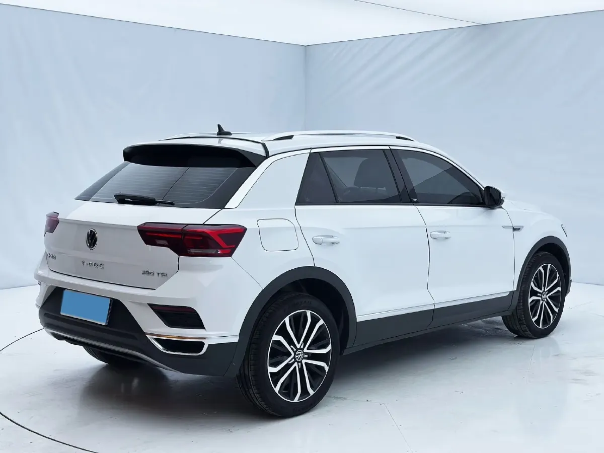 2021 Volkswagen T-Roc 1.4T 150HP L4 7DCT,autocango,china used car exporter,china ev exporter,chinese used car exporter,chinese used ev exporter