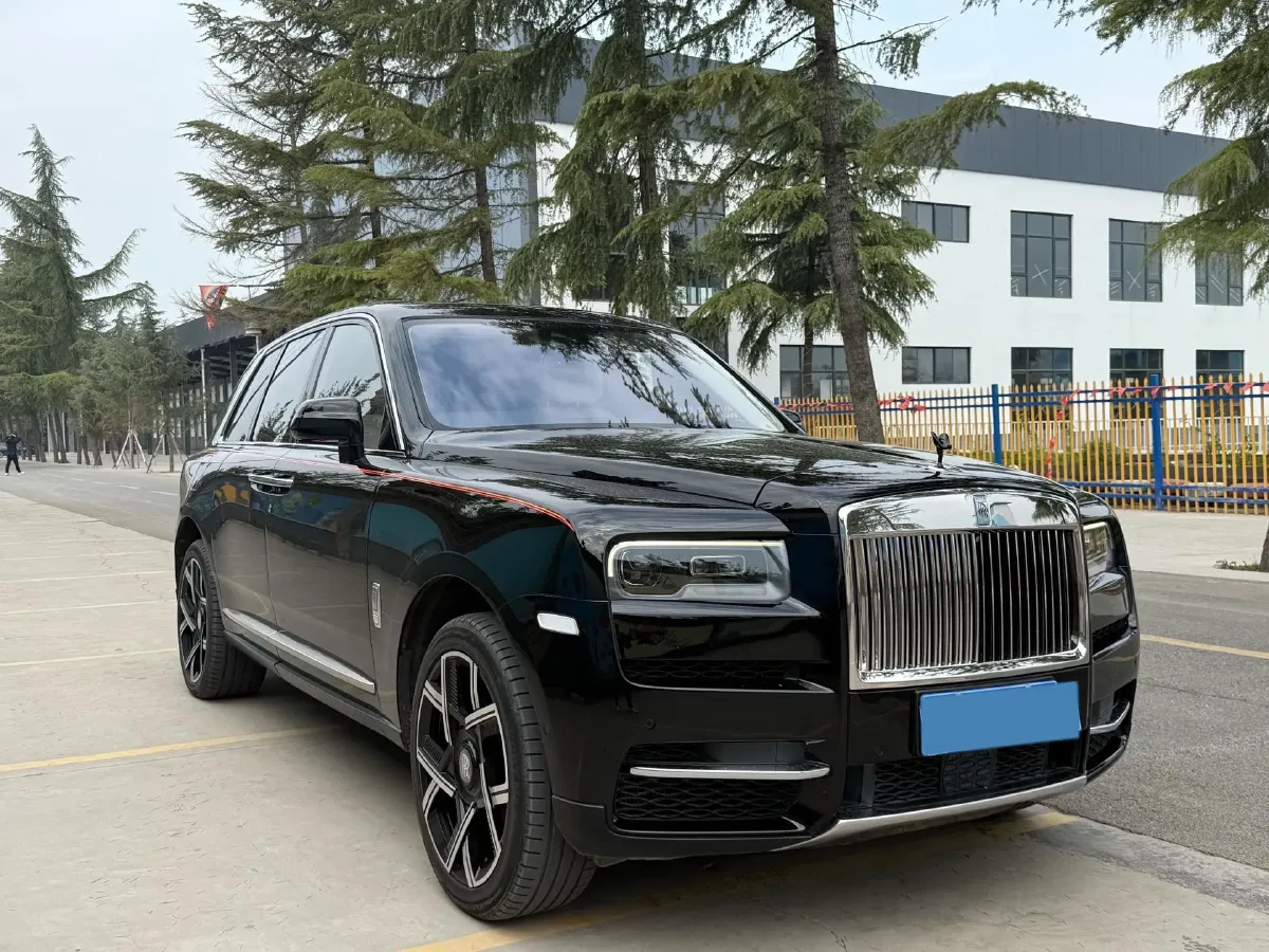 2018 Rolls-Royce Cullinan 6.7T 571HP V12 8AT,autocango,china used car exporter,china ev exporter,chinese used car exporter,chinese used ev exporter