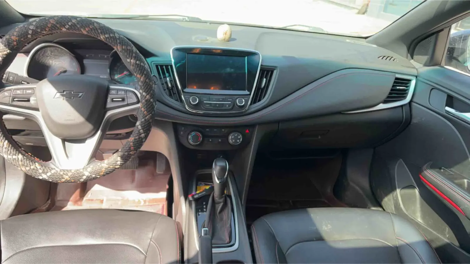 2019 Chevrolet Monza 1.3T 163HP L3 6AT,autocango,china used car exporter,china ev exporter,chinese used car exporter,chinese used ev exporter