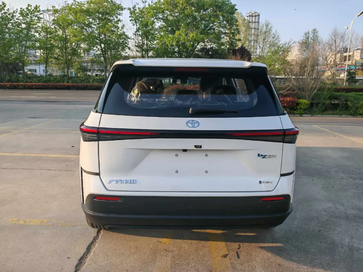 2025 Toyota BZ3X BEV 50.03KWH,autocango,china used car exporter,china ev exporter,chinese used car exporter,chinese used ev exporter