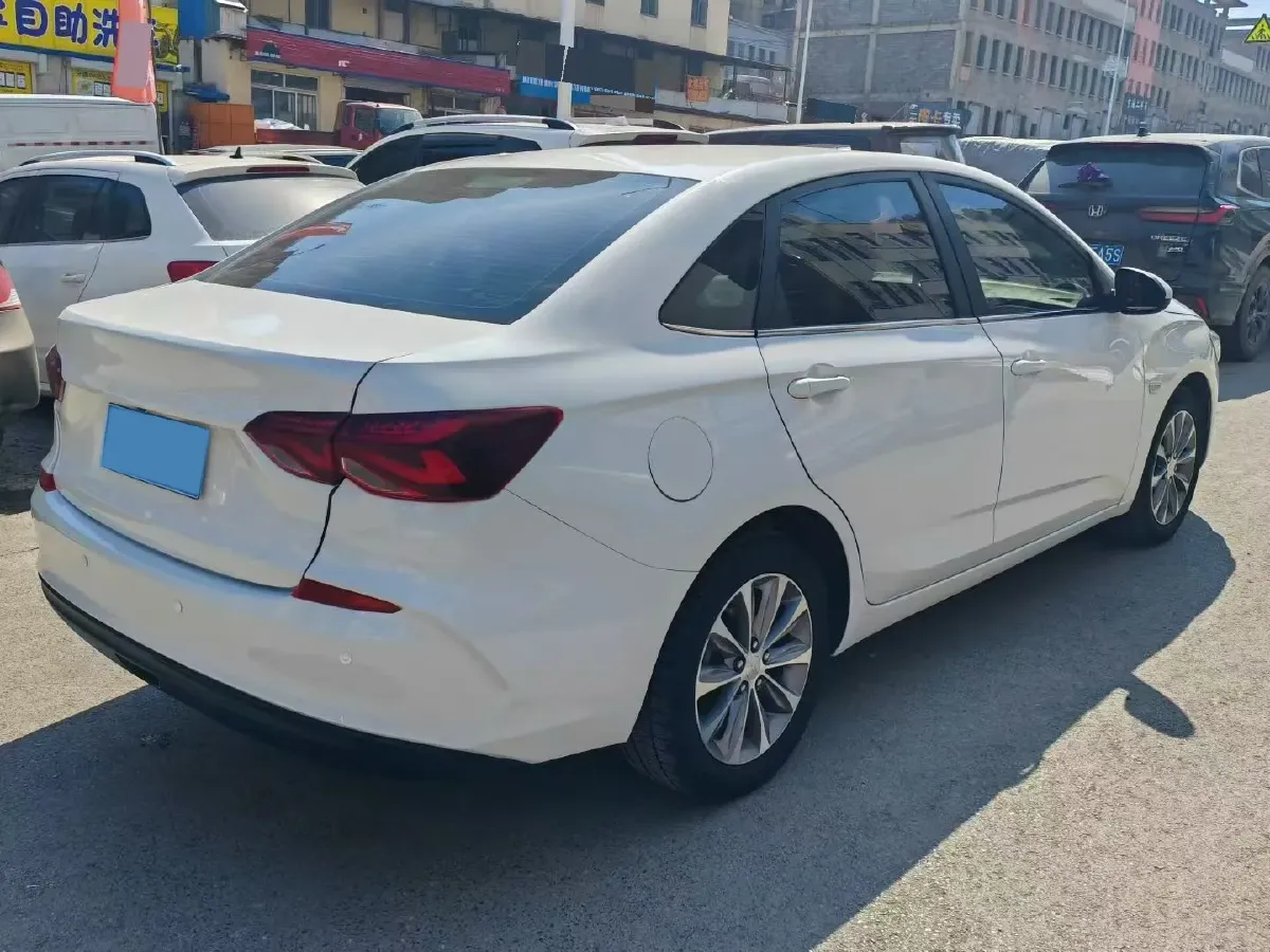 2022 Chevrolet Monza 1.5L 113HP L4 6AT,autocango,china used car exporter,china ev exporter,chinese used car exporter,chinese used ev exporter