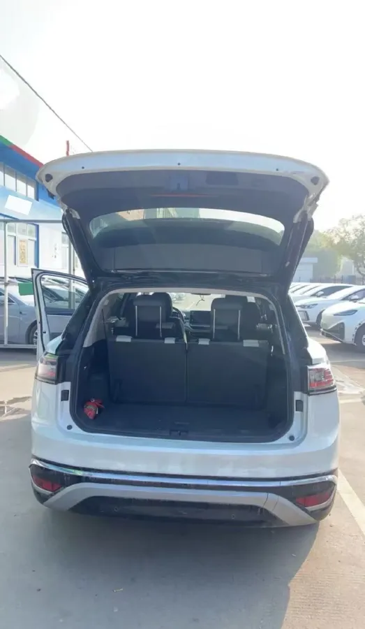 2021 Volkswagen ID.6 Crozz BEV 84.8KWH,autocango,china used car exporter,china ev exporter,chinese used car exporter,chinese used ev exporter