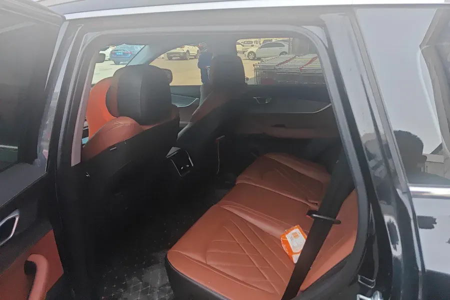 2023 Chery Tiggo 8 1.6T 197HP L4 7DCT,autocango,china used car exporter,china ev exporter,chinese used car exporter,chinese used ev exporter