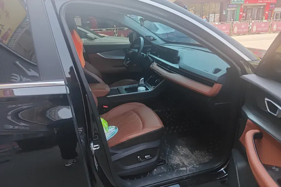 2023 Chery Tiggo 8 1.6T 197HP L4 7DCT,autocango,china used car exporter,china ev exporter,chinese used car exporter,chinese used ev exporter