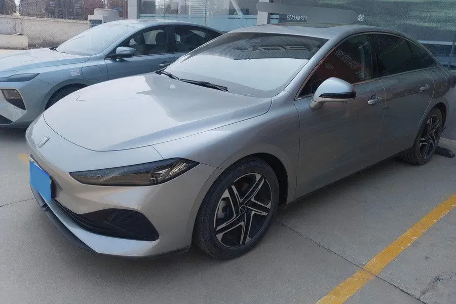 2023 Roewe D7 1.5L 112HP L4 1DHT PHEV 21.4KWH,autocango,china used car exporter,china ev exporter,chinese used car exporter,chinese used ev exporter