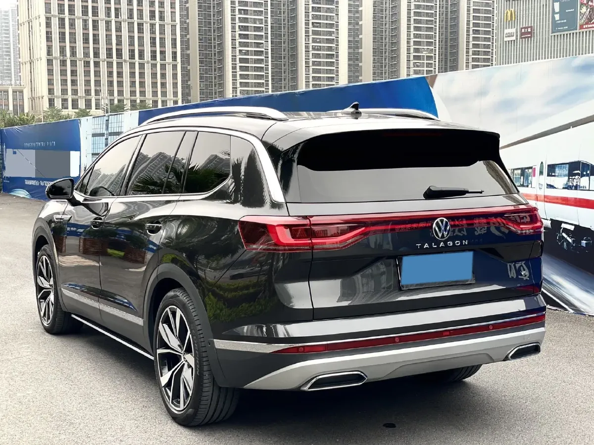 2021 Volkswagen Talagon 2.5T 299HP V6 7DCT,autocango,china used car exporter,china ev exporter,chinese used car exporter,chinese used ev exporter