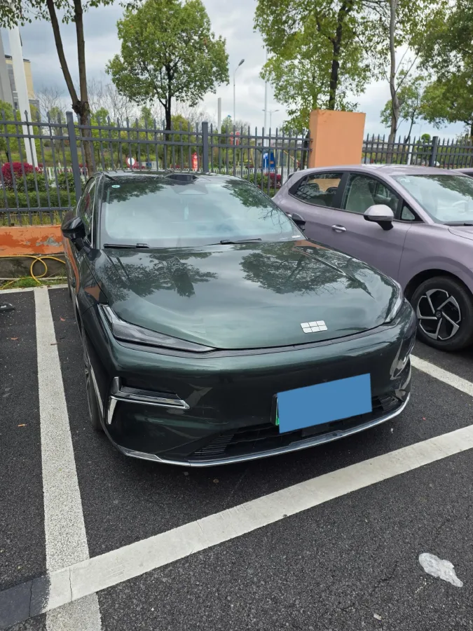 2025 Geely Galaxy Starshine 8 1.5T 163HP L4 3DHT PHEV 27.69KWH,autocango,china used car exporter,china ev exporter,chinese used car exporter,chinese used ev exporter