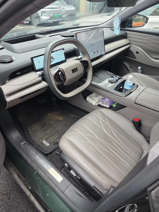 2025 Geely Galaxy Starshine 8 1.5T 163HP L4 3DHT PHEV 27.69KWH,autocango,china used car exporter,china ev exporter,chinese used car exporter,chinese used ev exporter