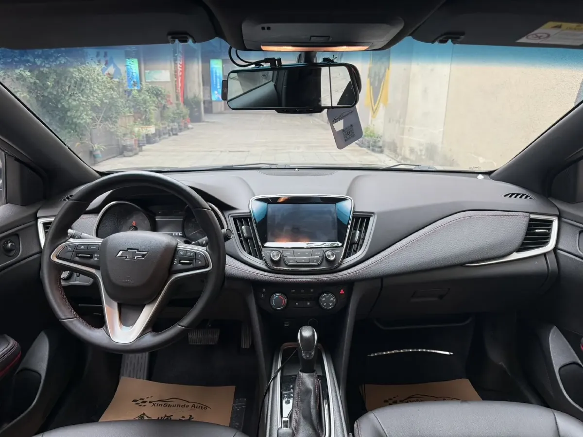 2019 Chevrolet Monza 1.3T 163HP L3 6AT,autocango,china used car exporter,china ev exporter,chinese used car exporter,chinese used ev exporter