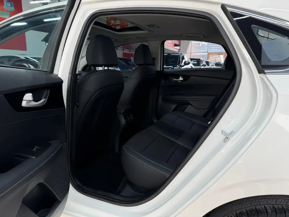 2021 Kia K3 1.5L 115HP L4 CVT,autocango,china used car exporter,china ev exporter,chinese used car exporter,chinese used ev exporter