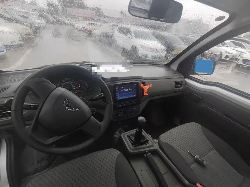 2021 WuLing RongGuang New Truck 1.5L 99HP L4 5MT,autocango,china used car exporter,china ev exporter,chinese used car exporter,chinese used ev exporter