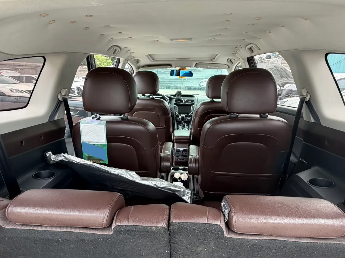 2016 HaiMa V70 1.5T 156HP L4 6AT,autocango,china used car exporter,china ev exporter,chinese used car exporter,chinese used ev exporter