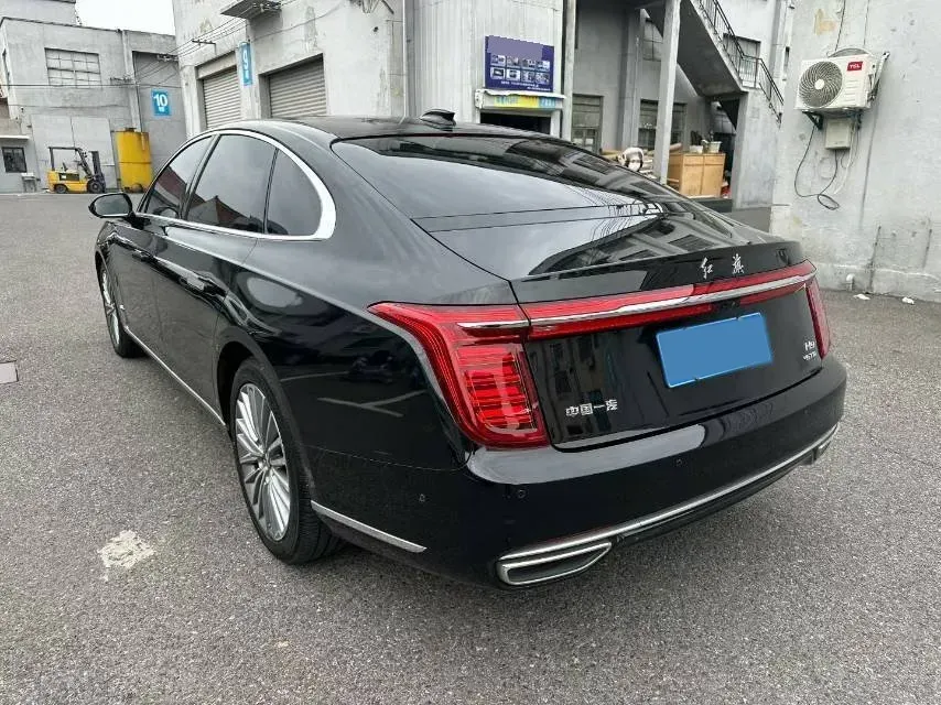 2021 HongQi H7 2.0T 204HP L4 6AT,autocango,china used car exporter,china ev exporter,chinese used car exporter,chinese used ev exporter