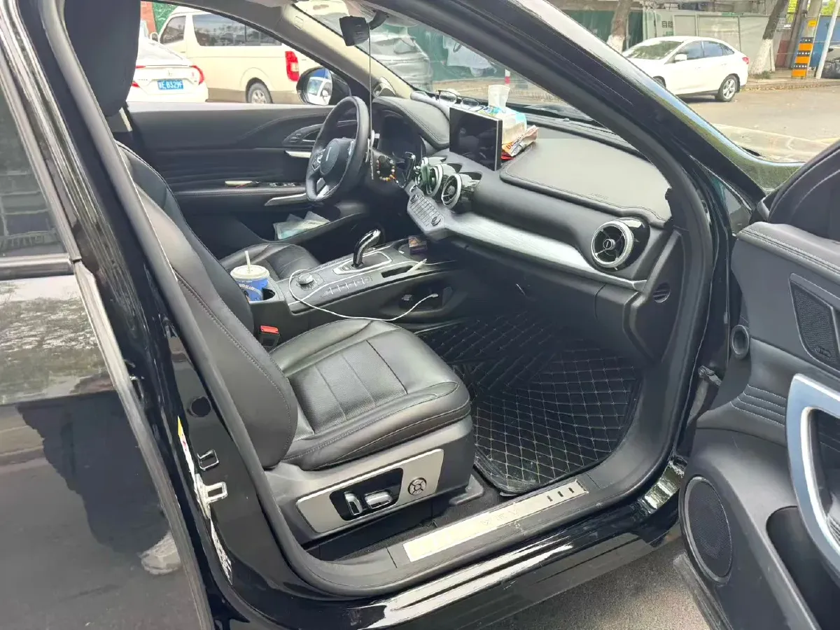 2020 WEY VV7 2.0T 227HP L4 7DCT,autocango,china used car exporter,china ev exporter,chinese used car exporter,chinese used ev exporter