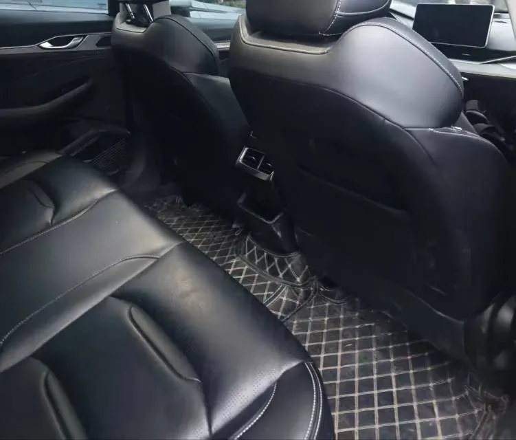 2025 Jetour Traveller 1.5T 184HP L4 7DCT,autocango,china used car exporter,china ev exporter,chinese used car exporter,chinese used ev exporter