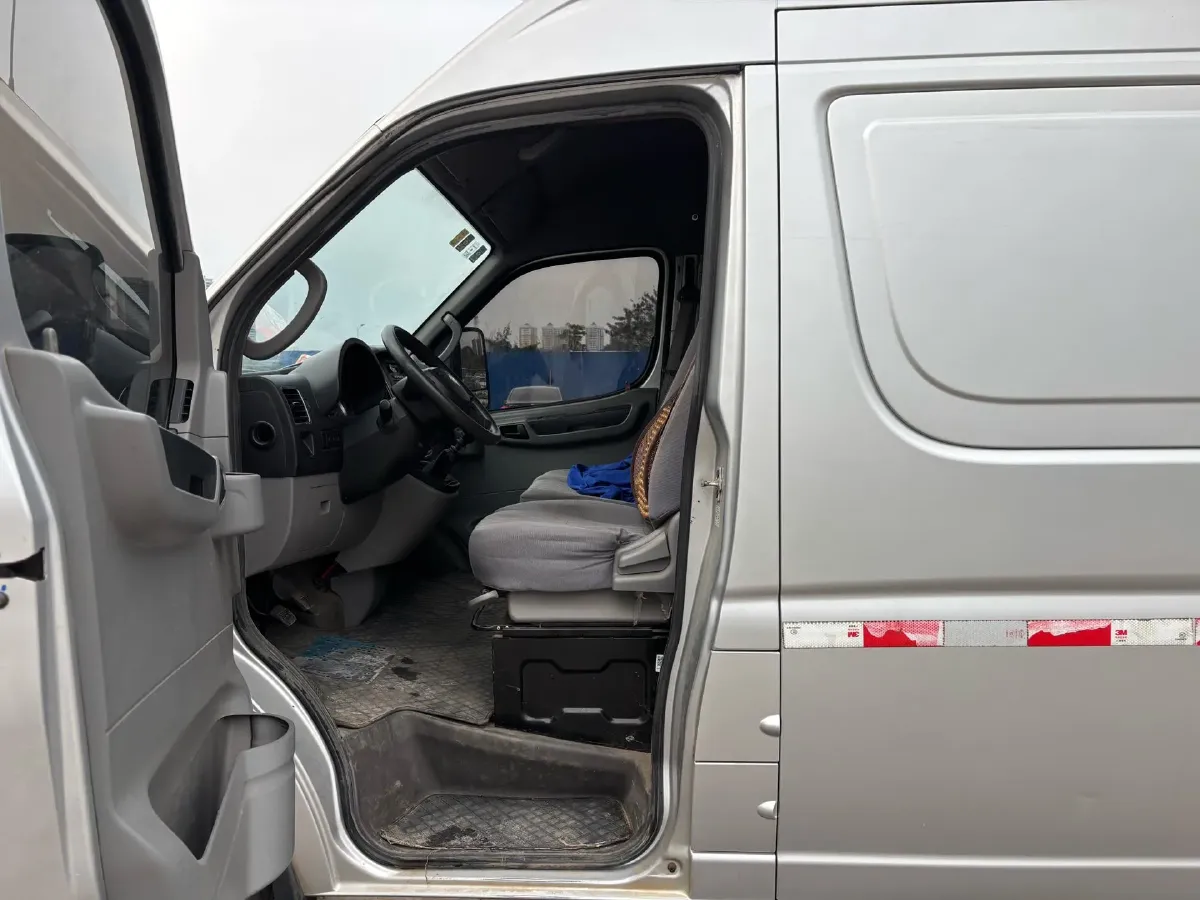 2018 DongFeng DFAC YuFeng 2.5T 136HP L4 6MT,autocango,china used car exporter,china ev exporter,chinese used car exporter,chinese used ev exporter