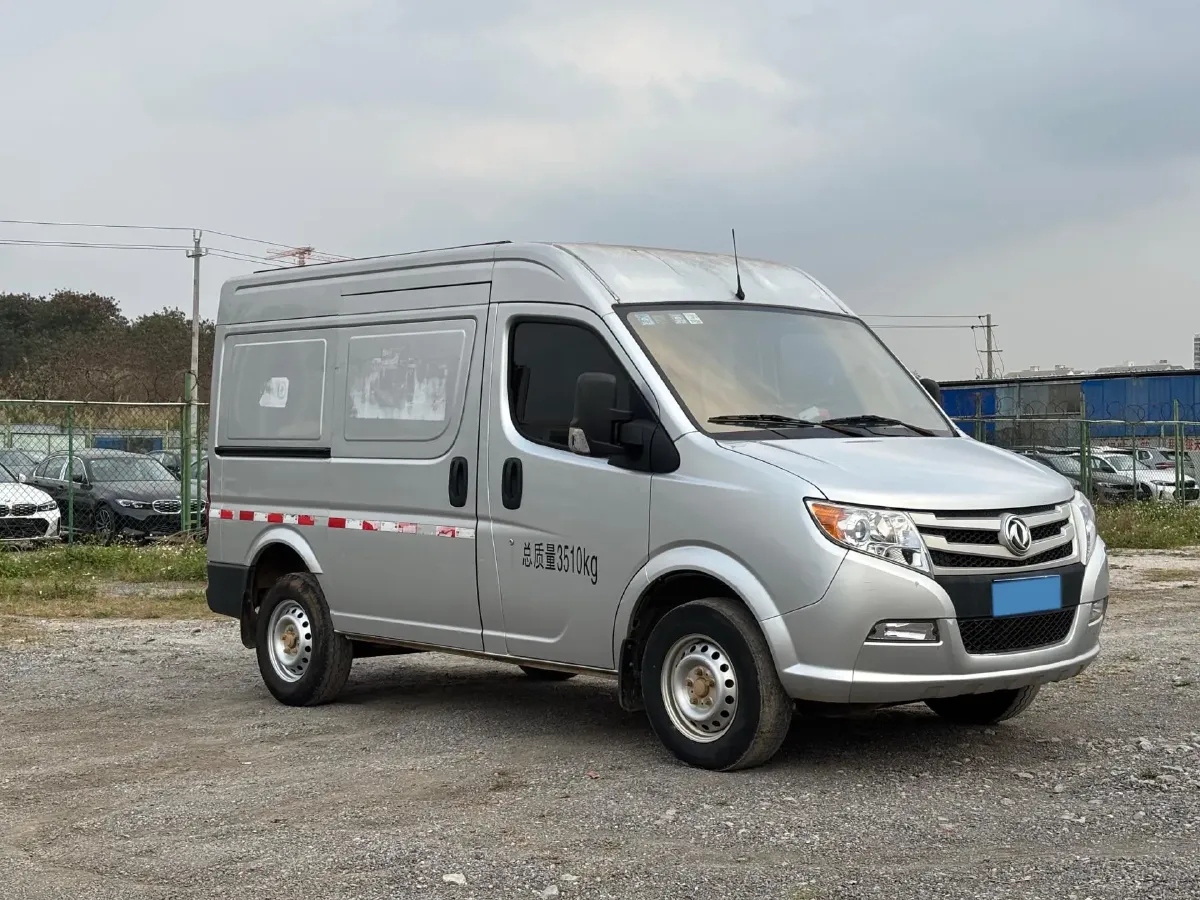 2018 DongFeng DFAC YuFeng 2.5T 136HP L4 6MT,autocango,china used car exporter,china ev exporter,chinese used car exporter,chinese used ev exporter