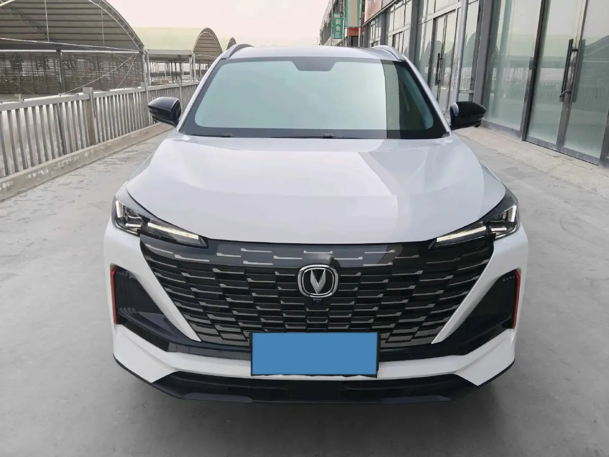 2022 ChangAn Oshan X7 Plus 1.5T 188HP L4 7DCT,autocango,china used car exporter,china ev exporter,chinese used car exporter,chinese used ev exporter