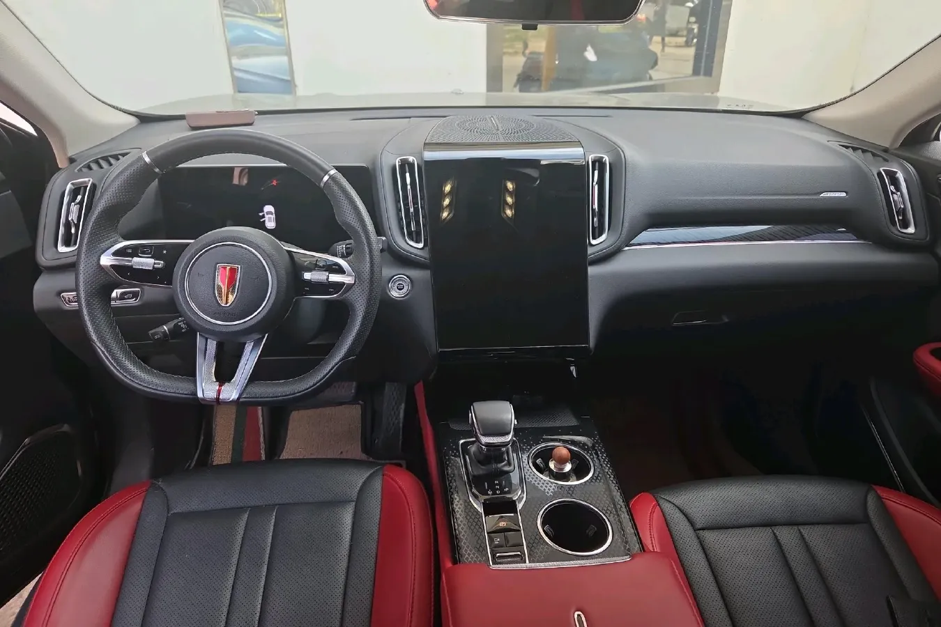 2024 HongQi HS3 1.5T 169HP L4 7DCT,autocango,china used car exporter,china ev exporter,chinese used car exporter,chinese used ev exporter