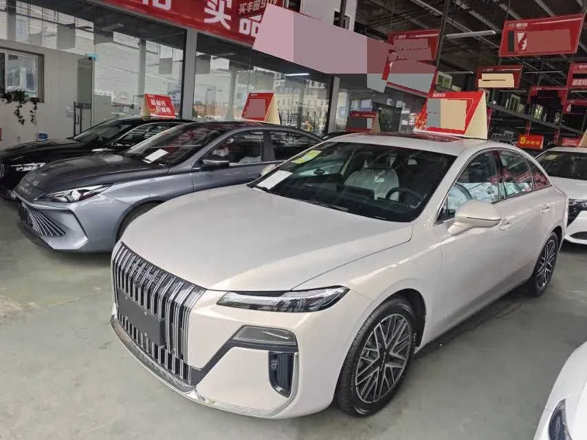 2025 Roewe M7 DMH 1.5L 112HP L4 1DHT PHEV,autocango,china used car exporter,china ev exporter,chinese used car exporter,chinese used ev exporter