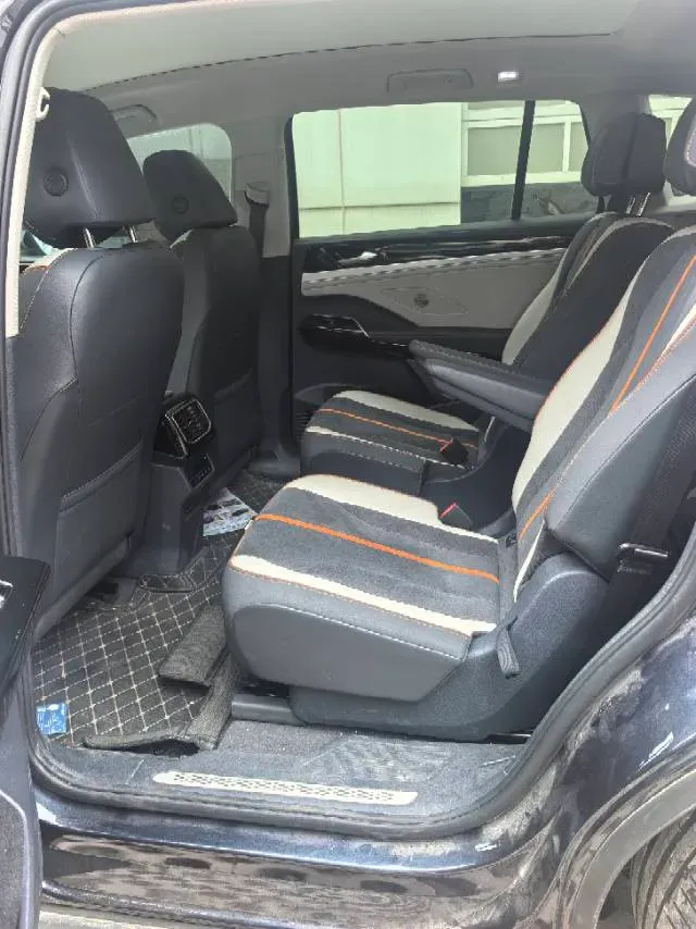 2022 Volkswagen ID.6 Crozz BEV 84.8KWH,autocango,china used car exporter,china ev exporter,chinese used car exporter,chinese used ev exporter