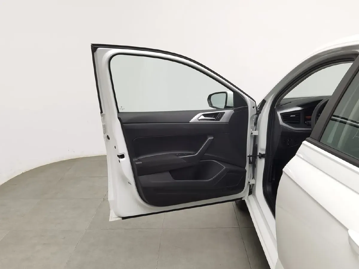 2023 Volkswagen Polo 1.5L 113HP L4 6AT,autocango,china used car exporter,china ev exporter,chinese used car exporter,chinese used ev exporter