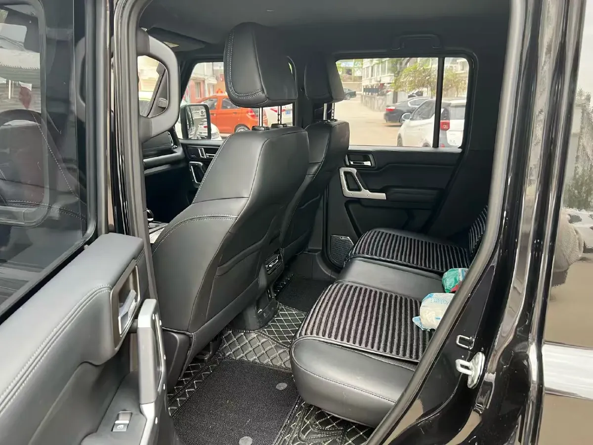 2025 212 212 T01 2.0T 252HP L4 8AT,autocango,china used car exporter,china ev exporter,chinese used car exporter,chinese used ev exporter