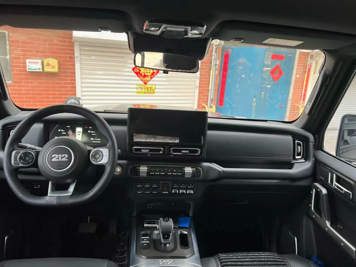 2025 212 212 T01 2.0T 252HP L4 8AT,autocango,china used car exporter,china ev exporter,chinese used car exporter,chinese used ev exporter