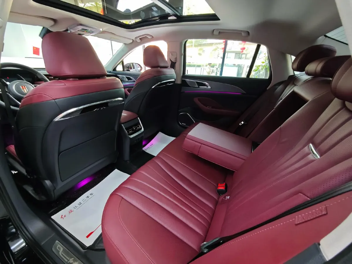 2024 HongQi H5 2.0T 224HP L4 8AT,autocango,china used car exporter,china ev exporter,chinese used car exporter,chinese used ev exporter