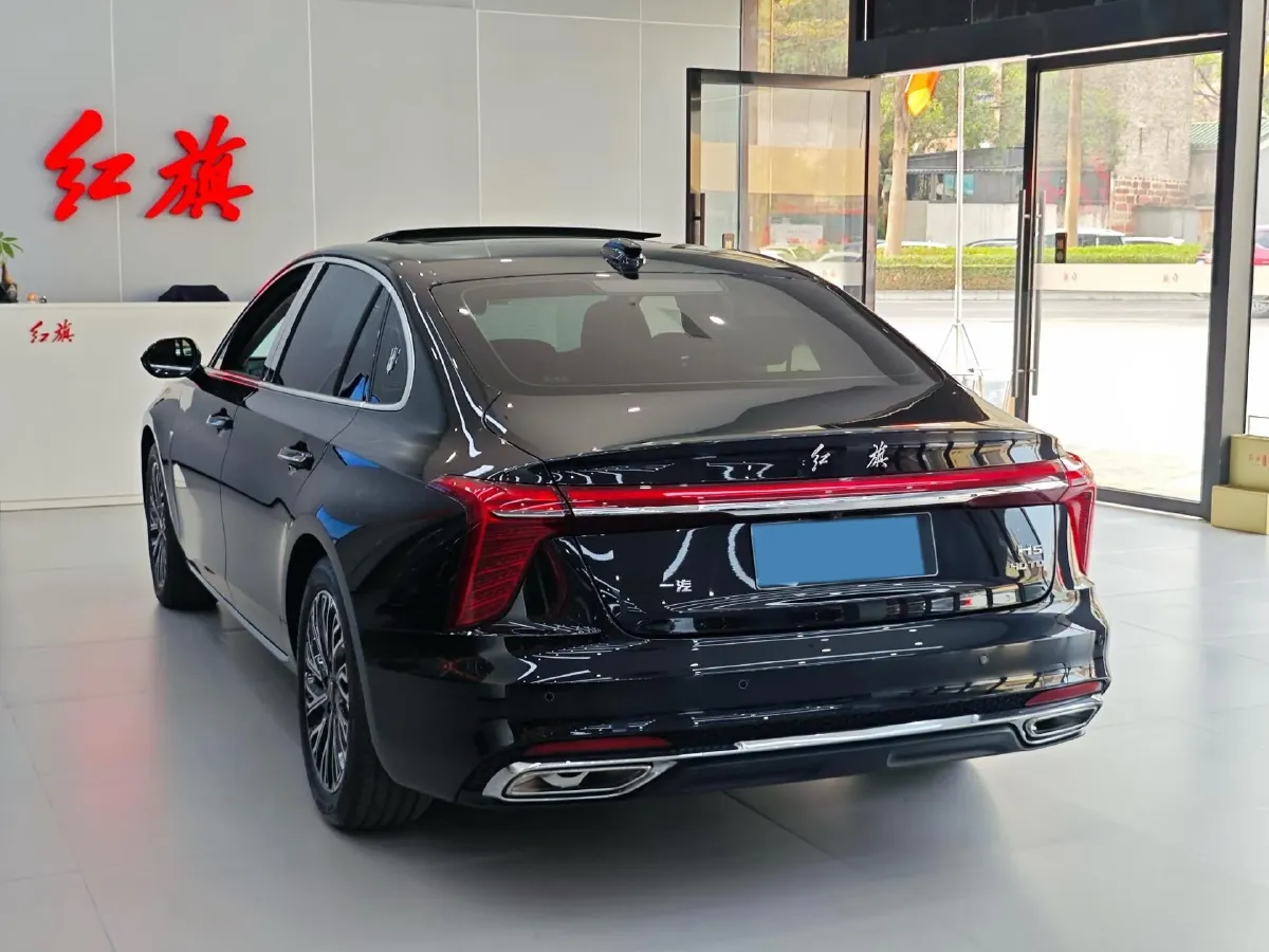 2024 HongQi H5 2.0T 224HP L4 8AT,autocango,china used car exporter,china ev exporter,chinese used car exporter,chinese used ev exporter