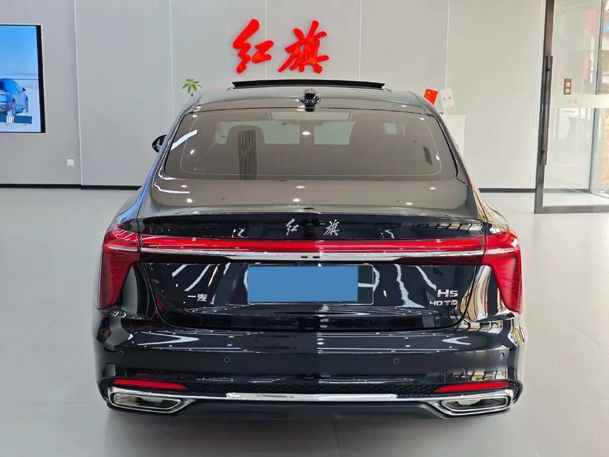2024 HongQi H5 2.0T 224HP L4 8AT,autocango,china used car exporter,china ev exporter,chinese used car exporter,chinese used ev exporter