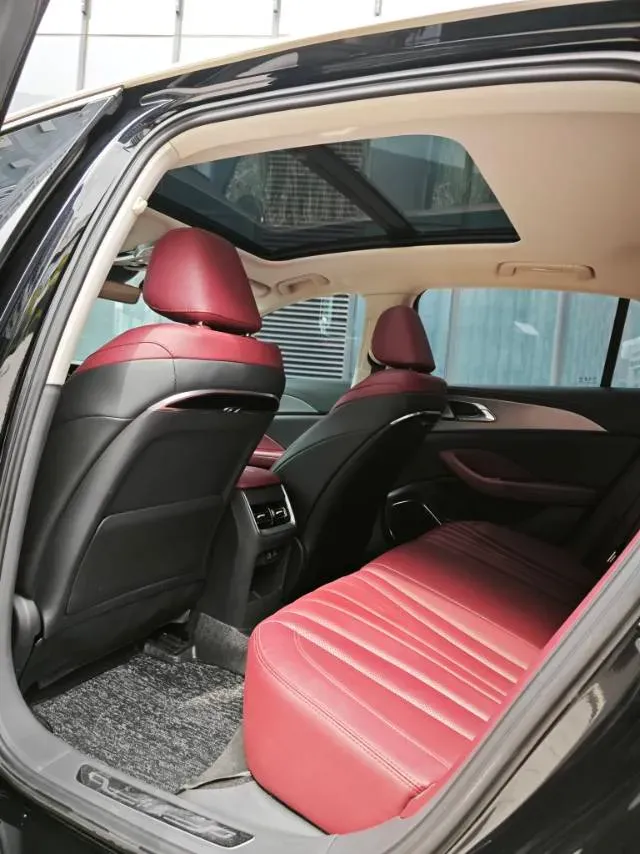 2024 HongQi H5 2.0T 224HP L4 8AT,autocango,china used car exporter,china ev exporter,chinese used car exporter,chinese used ev exporter