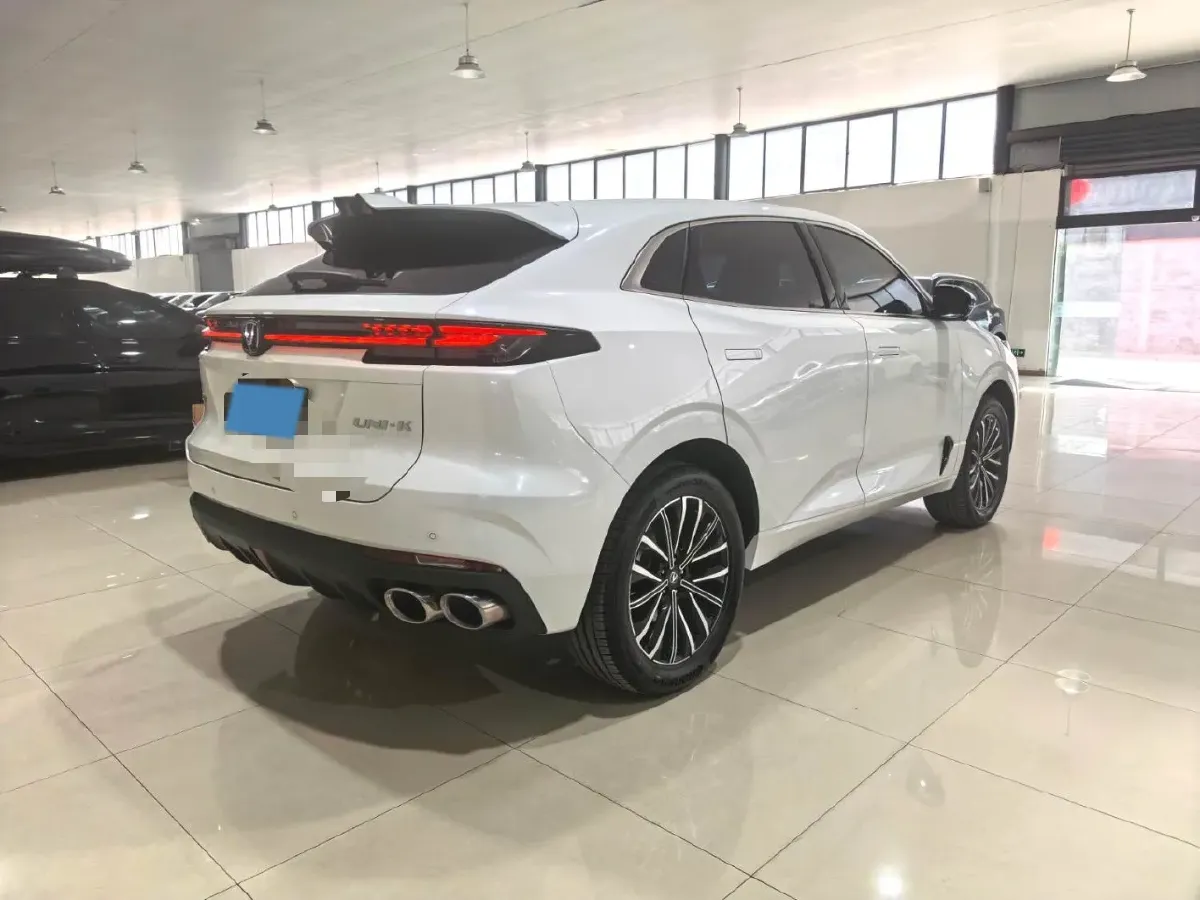 2024 ChangAn UNI-K 2.0T 233HP L4 8AT,autocango,china used car exporter,china ev exporter,chinese used car exporter,chinese used ev exporter