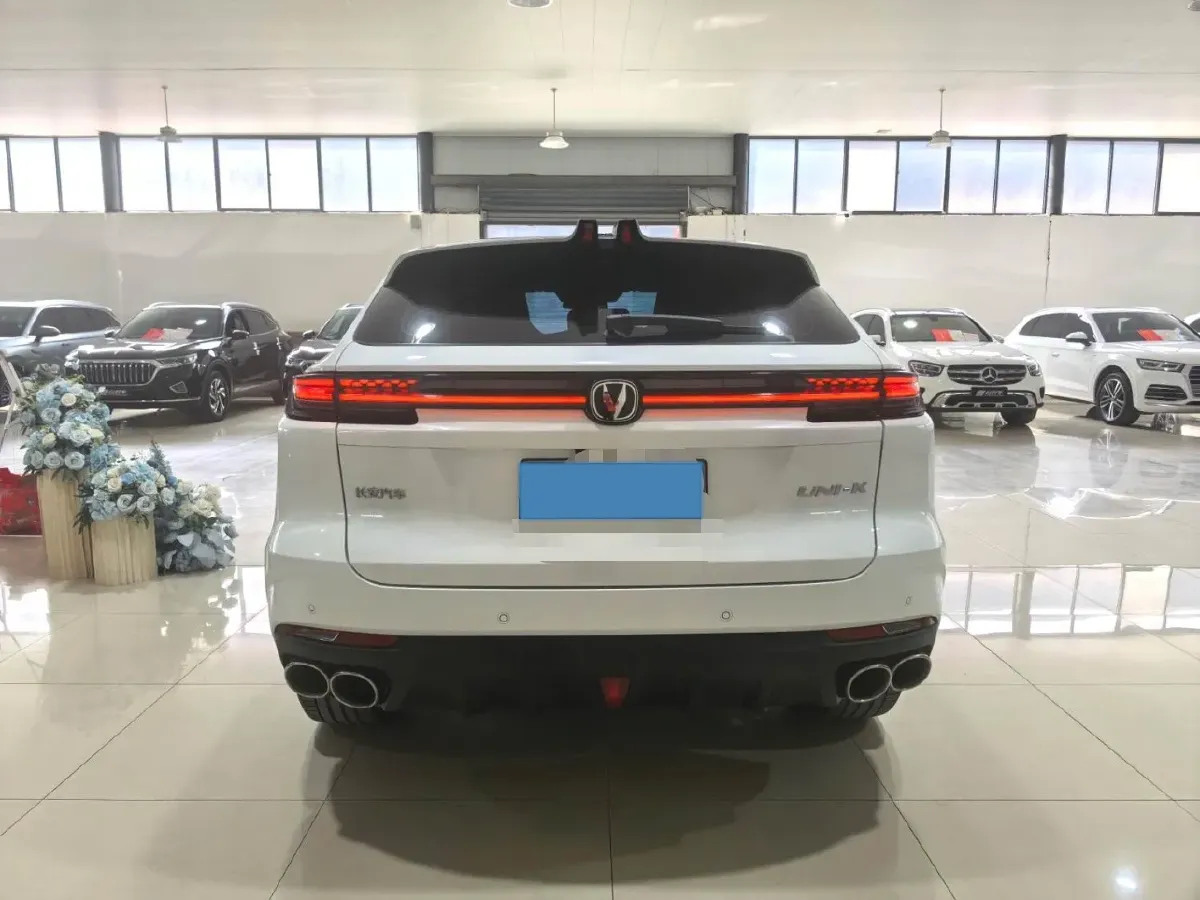 2024 ChangAn UNI-K 2.0T 233HP L4 8AT,autocango,china used car exporter,china ev exporter,chinese used car exporter,chinese used ev exporter