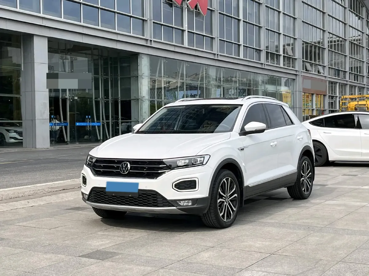 2022 Volkswagen T-Roc 1.4T 150HP L4 7DCT,autocango,china used car exporter,china ev exporter,chinese used car exporter,chinese used ev exporter