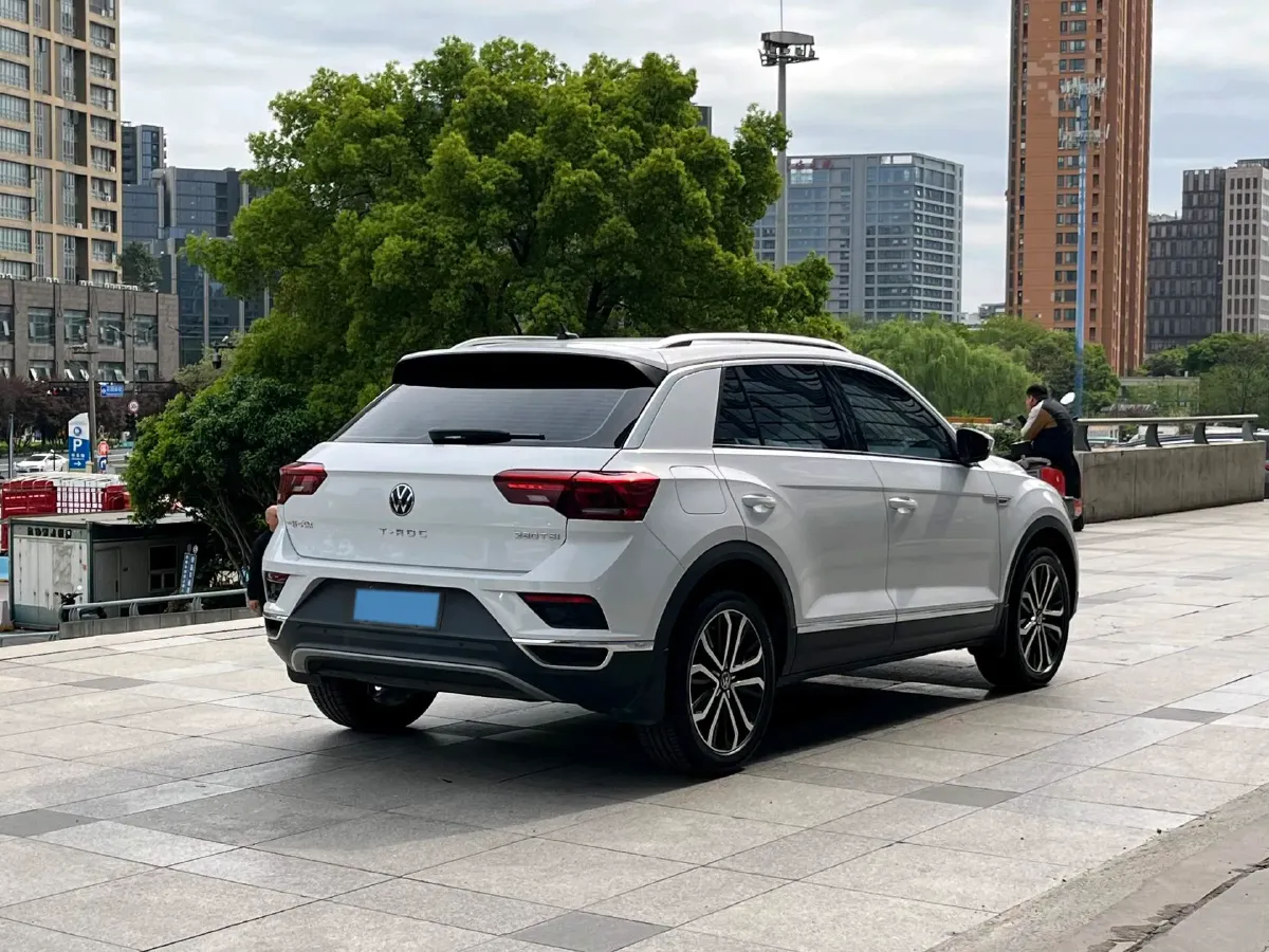 2022 Volkswagen T-Roc 1.4T 150HP L4 7DCT,autocango,china used car exporter,china ev exporter,chinese used car exporter,chinese used ev exporter