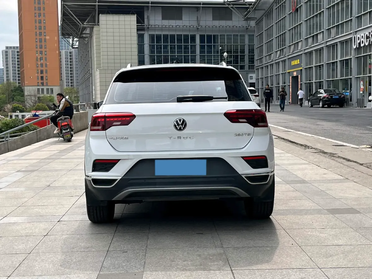 2022 Volkswagen T-Roc 1.4T 150HP L4 7DCT,autocango,china used car exporter,china ev exporter,chinese used car exporter,chinese used ev exporter
