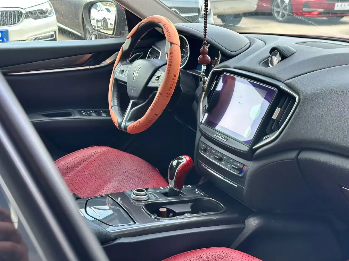 2017 Maserati Ghibli 3.0T 350HP V6 8AT,autocango,china used car exporter,china ev exporter,chinese used car exporter,chinese used ev exporter